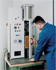 100 KSA Semi automatic injection moulding machine