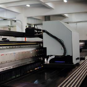 RGS40-P gold tape scale on Flora Digital linear motor setup (cropped)