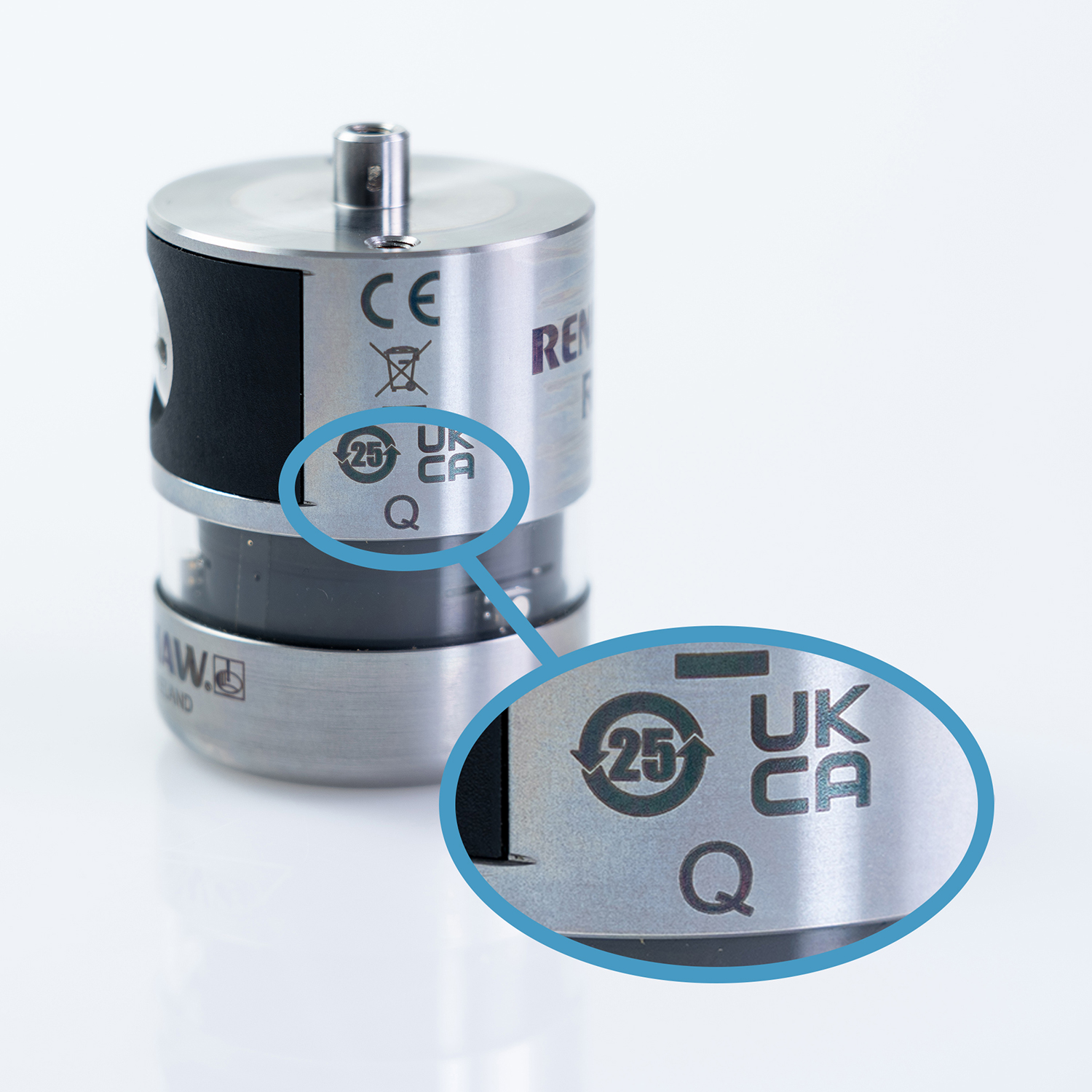 RMP40 probe with Q transmission on white backdrop with a blue highlight annotation