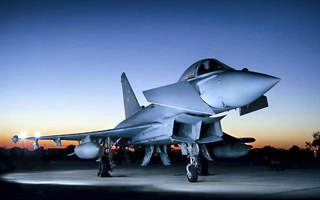 Ein XI Squadron Typhoon bei Sonnenaufgang in Akrotiri, Zypern © BAE Systems