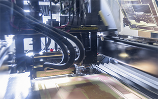 © Getty images: LCD inspection