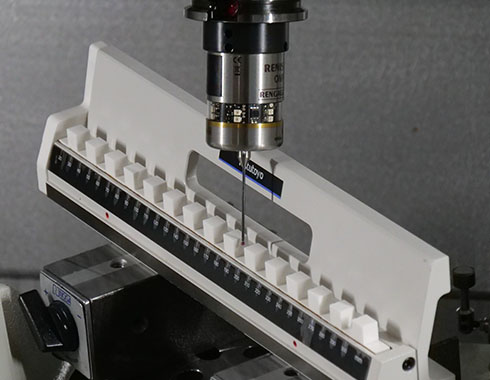 KES si avvale inoltre dei sistemi di ispezione per macchine utensili di Renishaw